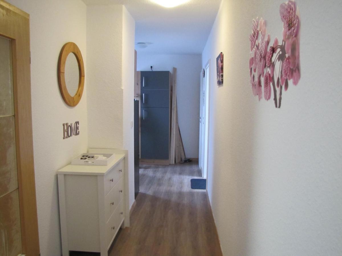 Moeblierte Dachgeschosswohnung In Ruhiger Lage Zu Vermieten Wetzlar Bagian luar foto